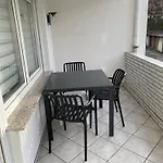Ruhige Und Zentral Gelegene * Essen