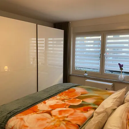 Ruhige Und Zentral Gelegene