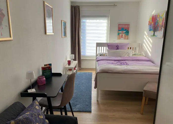 Ruhige Und Zentral Gelegene Apartament